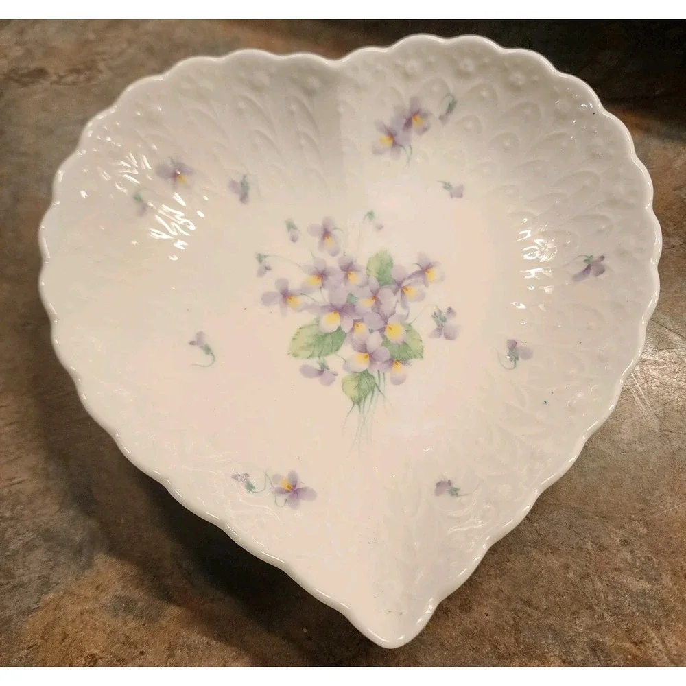 Mikasa Heart Shaped Porcelain Trinket Dish Candy Bowl Pansy Flowers